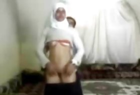 Super menina de vídeos porno árabe hijab foda mulheres gordas porno