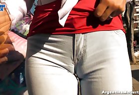 Grande cameltoe, não. grande físico mamas não surpreendente