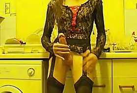 Na língua inglesa, sexo filme crossdresser grande bojo