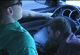 Boquete quente e gozada carro boquete no carro forçado a lamber buceta vídeos pornográficos