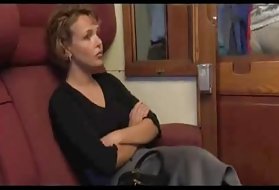 Bala menina pornografia online no seu caminho para casa 1 menina quente no grupo de pornografia online